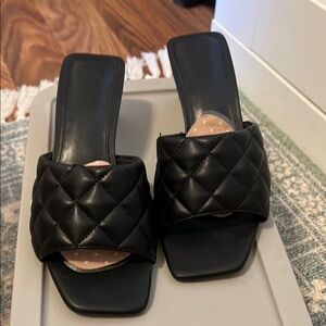 Elegant Black Quilted Women's Slide Sandals